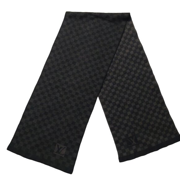 LOUIS VUITTON Black Charcoal Gray Reversible Damier Scarf Pre-Owned - Picture 2 of 11